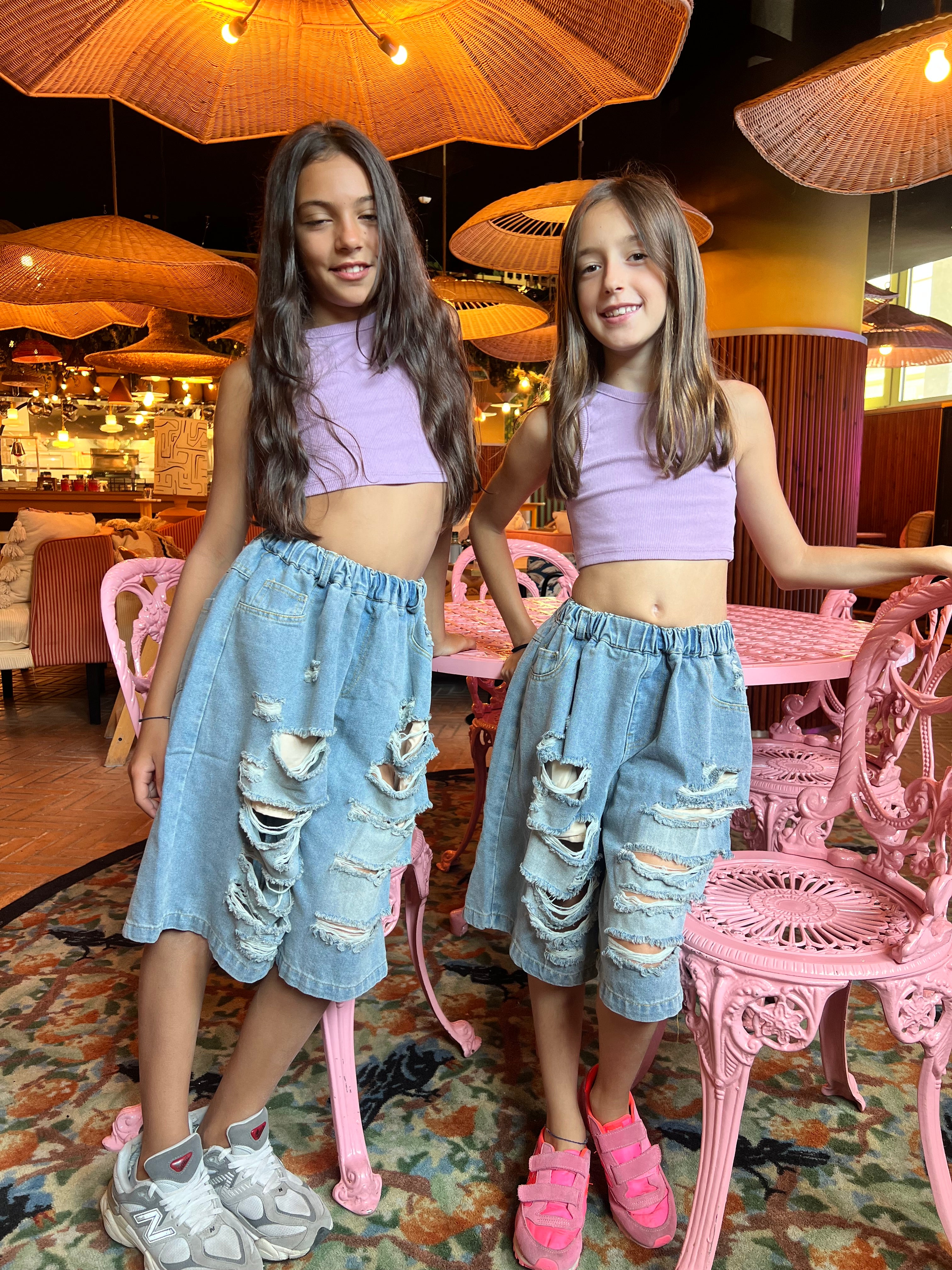 Denim strappati